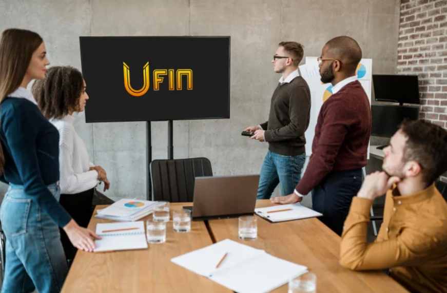 UFIN launches Hora OS
